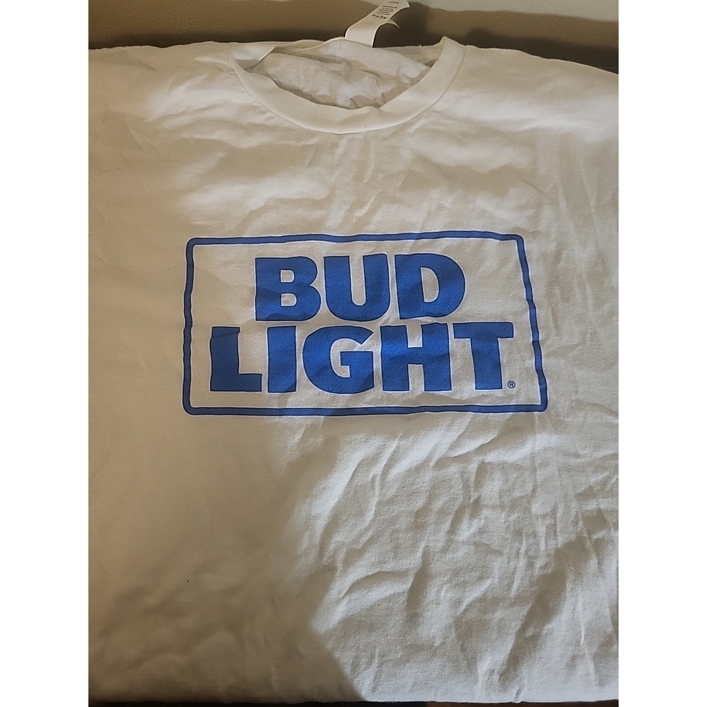 Bud‎ Light Logo T Shirt XL White Adult Size X-Large Short Sleeve Shirt Rare Mint
